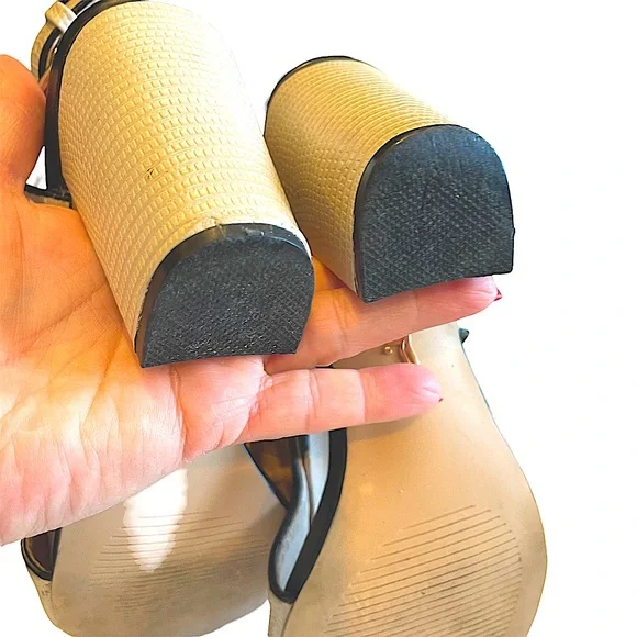 Juicy Couture Lace Up Open Toe Heels Size 10 - Picture 4 of 16